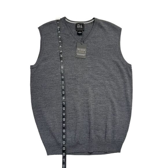 Jos. A. Bank* NWT Men’s Gray Ribbed Knit V-Neck Sleeveless Vest Top Size S - Picture 5 of 6